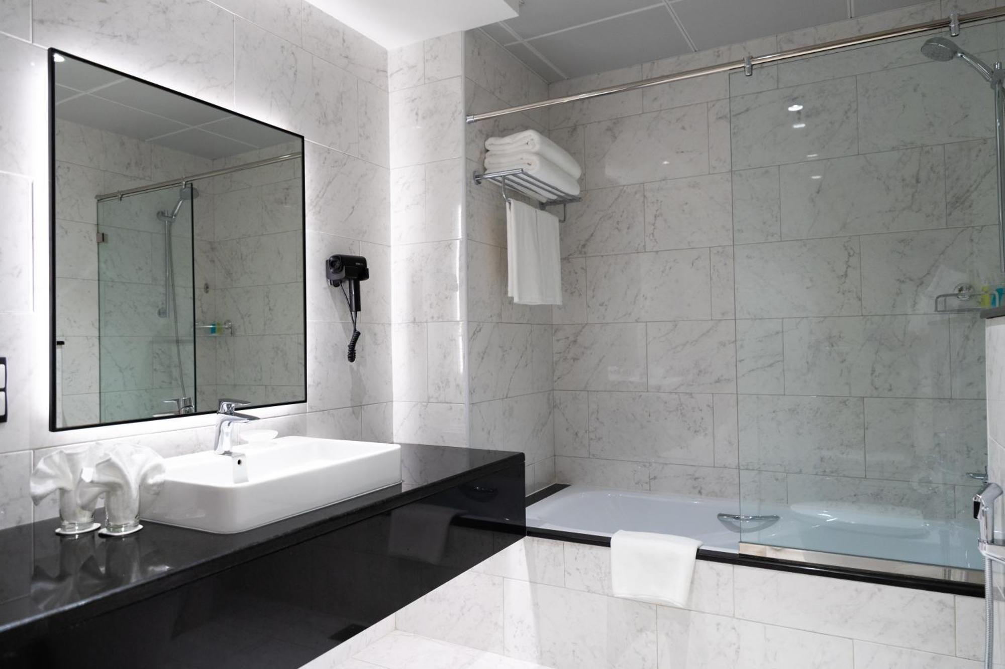 Djibouti Ayla Grand Hotel Djibouti City Екстер'єр фото